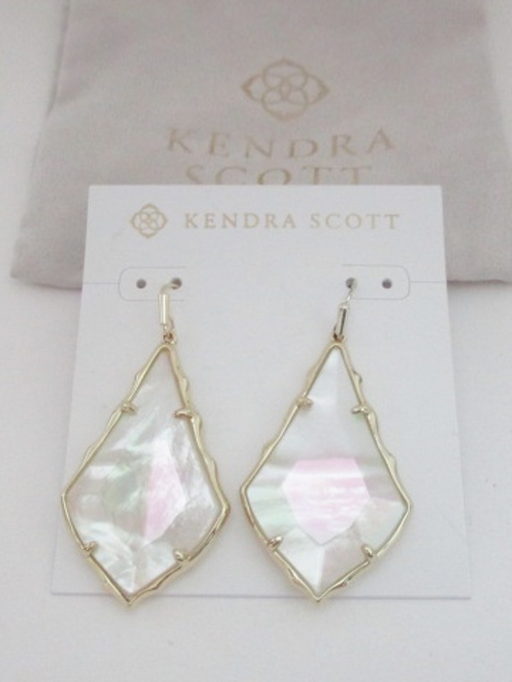KENDRA SCOTT - Alex Gold Drop Earrings
